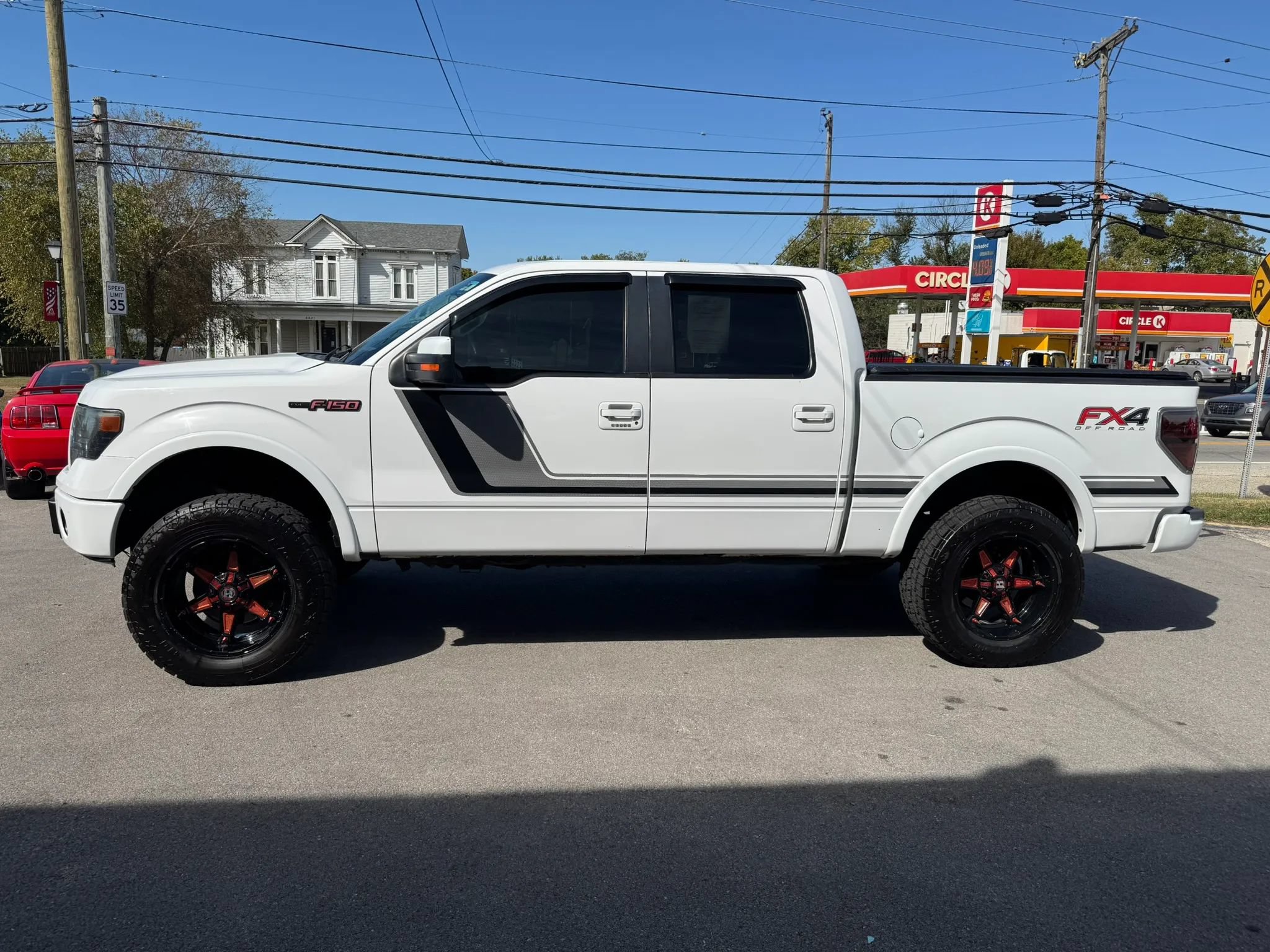Used 2014 Ford F150 FX4 w/ Equipment Group 402A Luxury AWD/4WD image 7