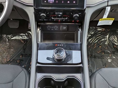 New 2026 Jeep Grand Cherokee Laredo X RWD image 21