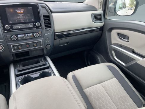 Used 2023 Nissan Titan SV w/ SV Convenience Package image 29