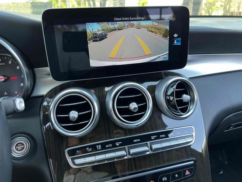 Used 2020 Mercedes-Benz GLC 300 4MATIC image 6
