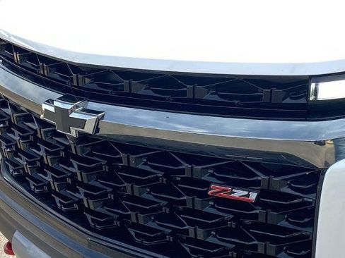 Used 2024 Chevrolet Traverse Z71 w/ LPO, Floor Liner Package AWD/4WD image 26