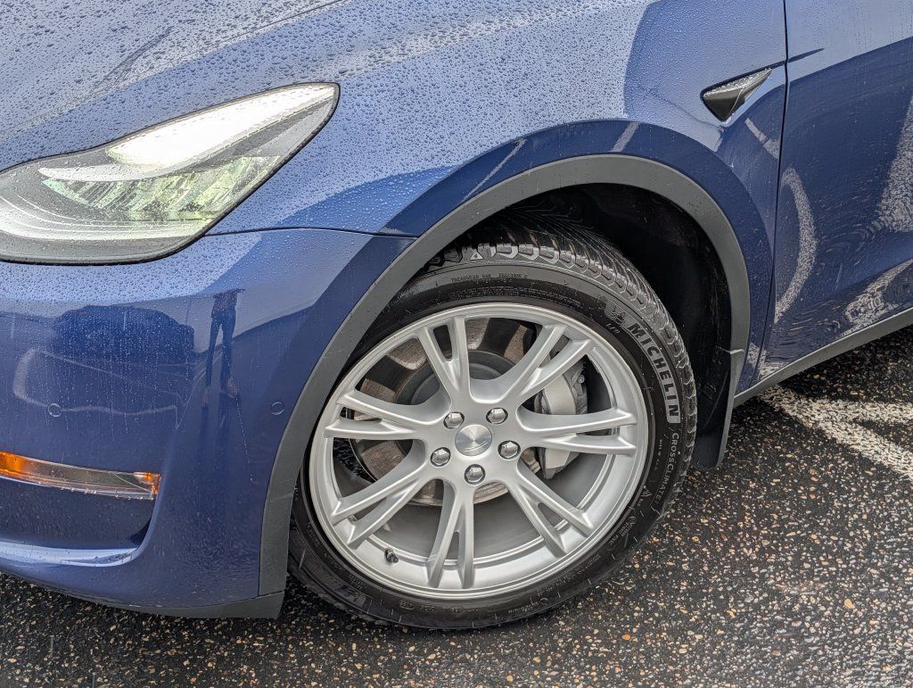 Used 2022 Tesla Model Y Long Range AWD/4WD image 28