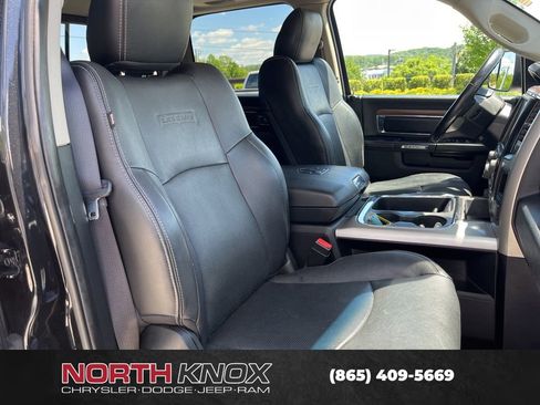 Used 2017 RAM 1500 Laramie AWD/4WD image 29