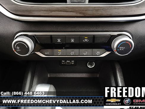 Used 2025 Nissan Altima 2.5 SV FWD image 18