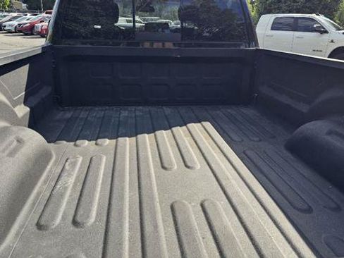 Used 2016 RAM 2500 SLT w/ Protection Group AWD/4WD image 9