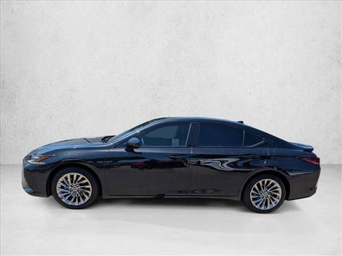 Used 2025 Lexus ES 300h w/ Accessory Package (Z1) FWD image 8