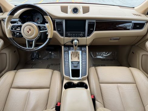 Used 2017 Porsche Macan S image 21