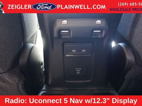 Used 2024 Jeep Wrangler Unlimited Sahara AWD/4WD image 12