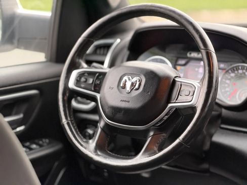Used 2019 RAM 1500 Big Horn AWD/4WD image 15
