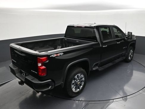 Used 2023 Chevrolet Silverado 2500 Custom w/ Custom Value Package AWD/4WD image 16
