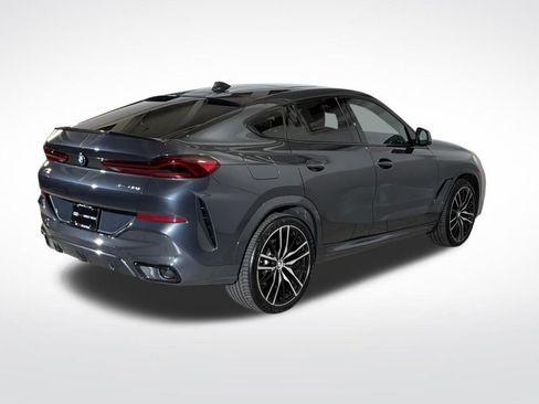 Used 2022 BMW X6 xDrive40i w/ M Sport Package image 9