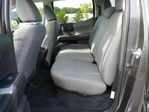Used 2023 Toyota Tacoma SR5 AWD/4WD image 16