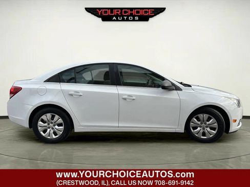 Used 2012 Chevrolet Cruze LS w/ Connectivity Package image 6