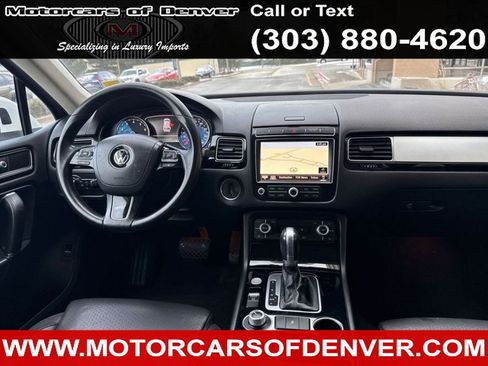 Used 2015 Volkswagen Touareg Sport image 8