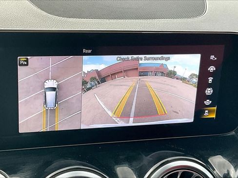 Used 2022 Mercedes-Benz GLB 35 AMG 4MATIC image 26