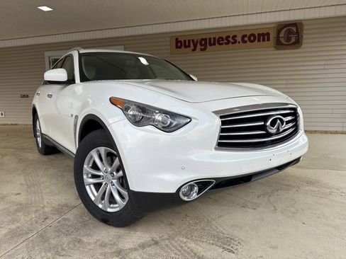 Used 2015 INFINITI QX70 AWD w/ Premium Package image 2