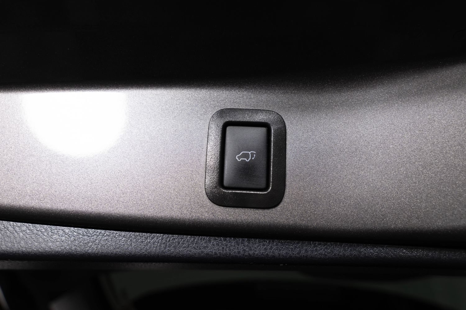 Used 2019 Toyota Highlander SE AWD/4WD image 22