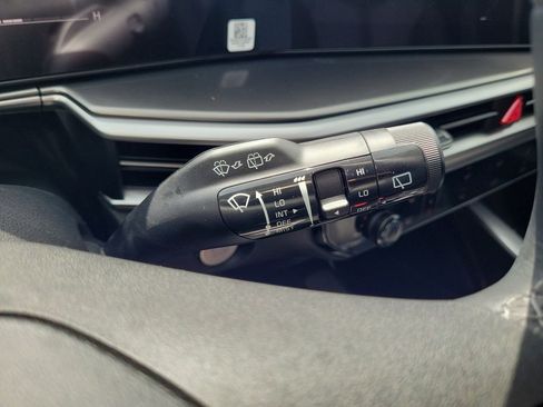 New 2026 Kia Sorento LX FWD image 28
