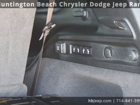 Used 2022 Jeep Grand Cherokee L Overland image 41