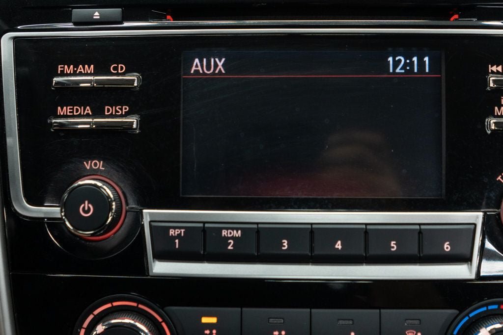 Used 2018 Nissan Altima 2.5 SR FWD image 35