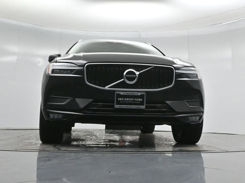Used 2021 Volvo XC60 T5 Momentum w/ Premium Package image 46