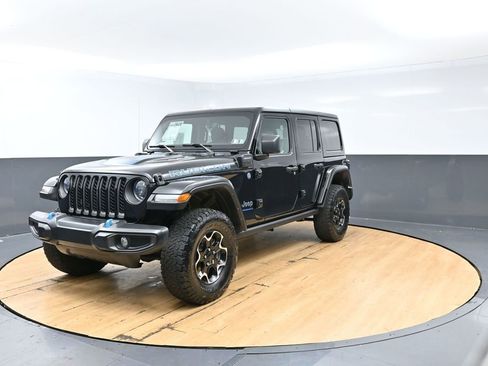 Used 2023 Jeep Wrangler Unlimited Rubicon 4xe AWD/4WD image 5