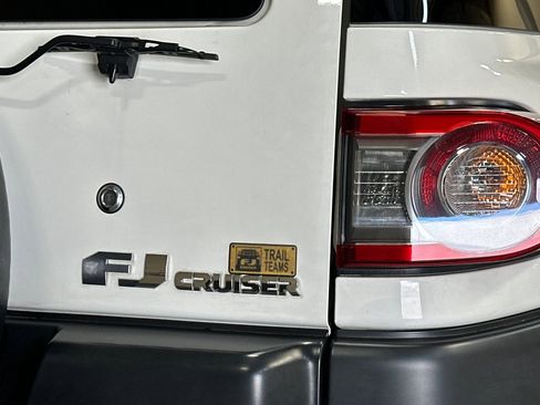 Used 2013 Toyota FJ Cruiser 4WD w/ Upgrade Pkg image 43