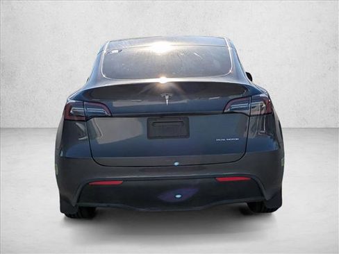 Used 2023 Tesla Model Y Long Range image 6