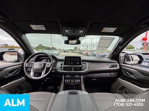 Used 2024 GMC Yukon XL SLT RWD image 26