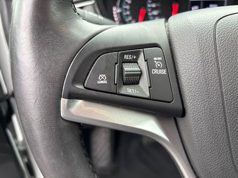 Used 2019 Chevrolet Trax LT w/ LT Convenience Package image 33