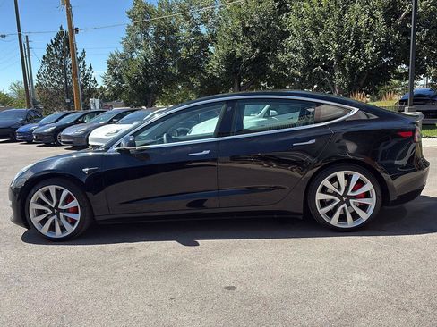 Used 2019 Tesla Model 3 Performance AWD/4WD image 5