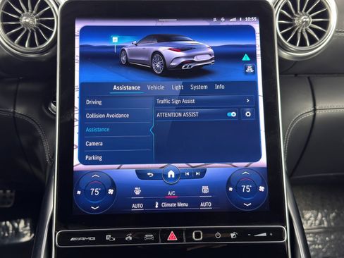 Used 2022 Mercedes-Benz SL 55 AMG 4MATIC w/ Driver Assistance Package image 36