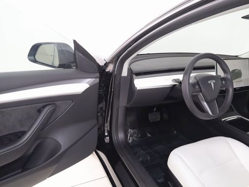 Used 2022 Tesla Model 3 Long Range image 46