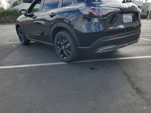 Certified 2024 Honda HR-V Sport image 4