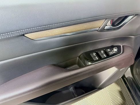 Used 2019 MAZDA CX-5 Signature image 15