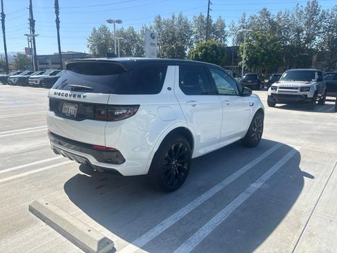 Certified 2023 Land Rover Discovery Sport SE R-Dynamic AWD/4WD image 3