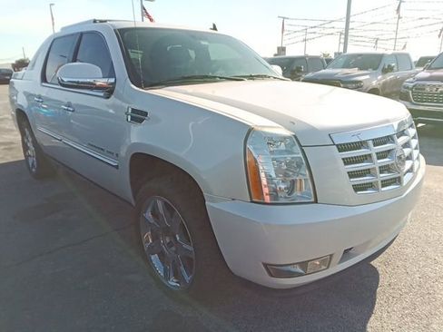 Used 2008 Cadillac Escalade EXT AWD/4WD image 6