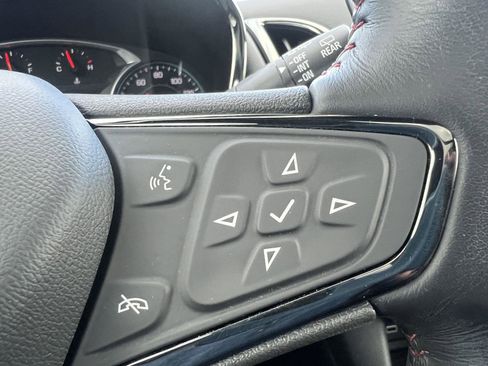 Used 2022 Chevrolet Equinox RS w/ RS Leather Package AWD/4WD image 23