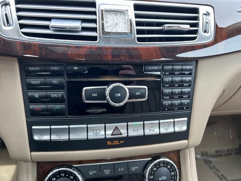 Used 2014 Mercedes-Benz CLS 550 CLS550 Coupe RWD image 31