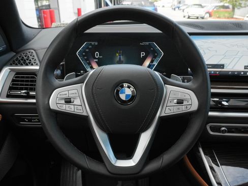 Certified 2026 BMW X7 xDrive40i AWD/4WD image 19