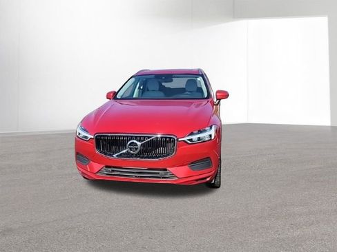 Used 2019 Volvo XC60 T5 Momentum w/ Protection Package Premier image 3