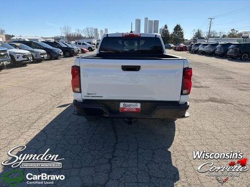 Certified 2025 Chevrolet Colorado Z71 w/ Technology Package AWD/4WD image 5