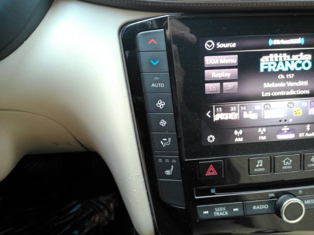 Used 2020 INFINITI QX50 Luxe w/ Navigation Package FWD image 43