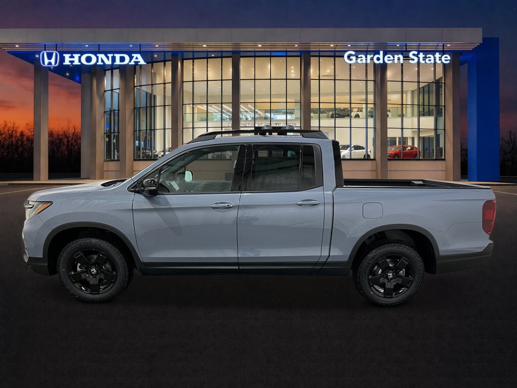 Used 2025 Honda Ridgeline Black Edition image 2