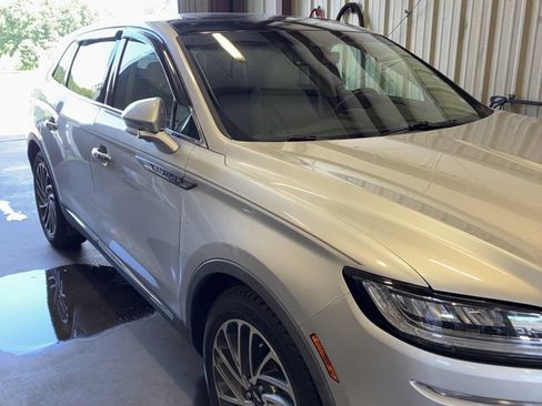 Used 2019 Lincoln Nautilus Reserve FWD image 22