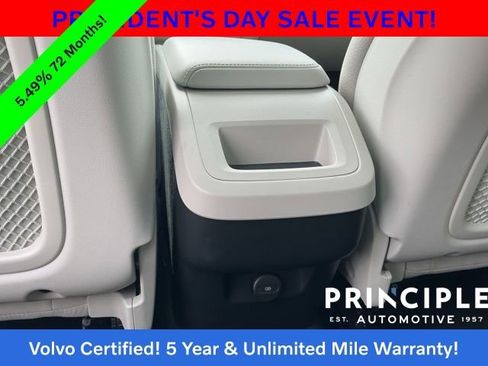 Certified 2023 Volvo XC60 B5 Plus image 33