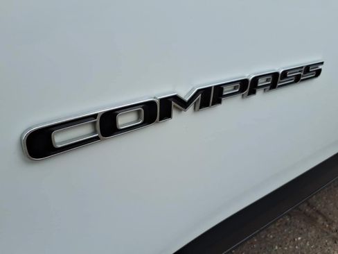 Used 2024 Jeep Compass Latitude w/ Altitude Special Edition AWD/4WD image 11