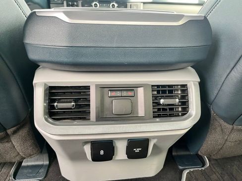 Used 2023 Ford F150 Limited image 17