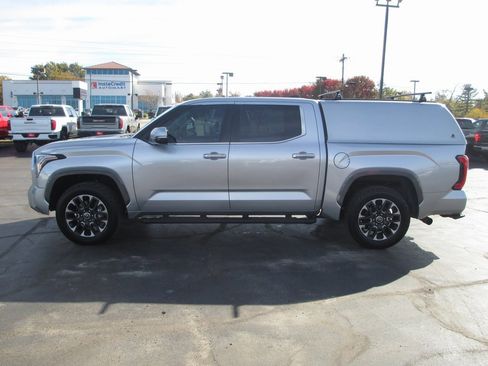 Used 2024 Toyota Tundra Limited image 9