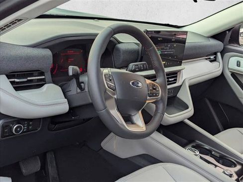 New 2026 Ford Explorer Active w/ Active Comfort Package RWD image 3